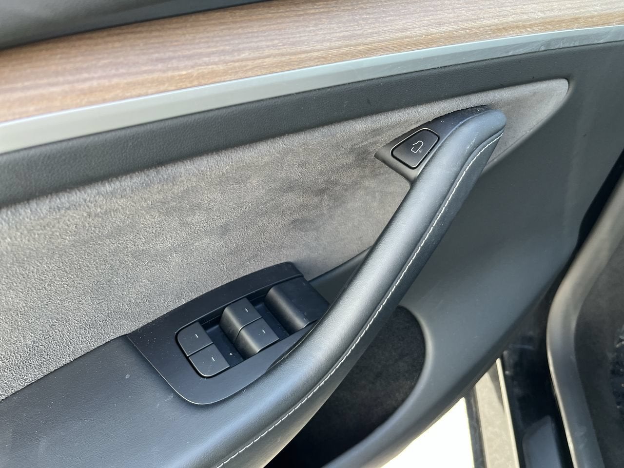 tesla model y 2023 7SAYGDEE9PA107764 image tesla model y 2023 7SAYGDEE9PA107764 image
